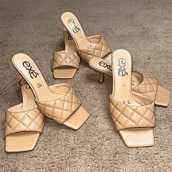 Exe Shoes - Summer in ❄️ ? Yes why not! Enjoy a nice manicure in these👡 sure 2 please